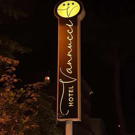 Vannucci Hotel 3*