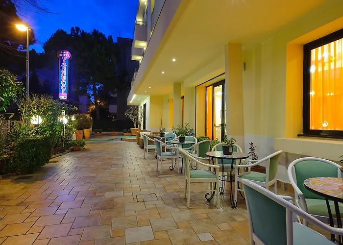 Hotel Vannucci
