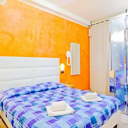 Vannucci Hotel 3*
