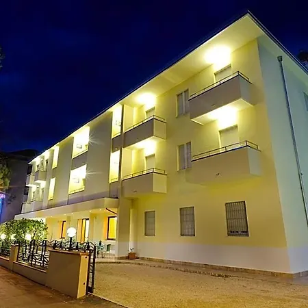 Vannucci Hotel