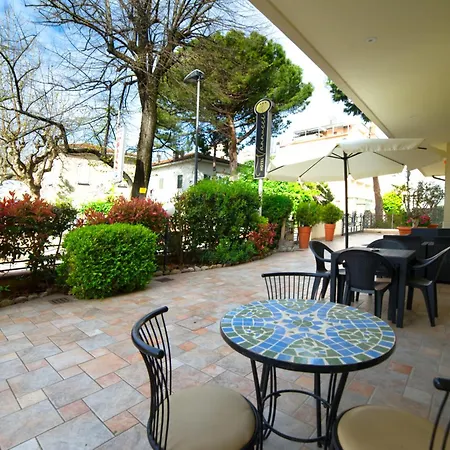 Vannucci Hotel